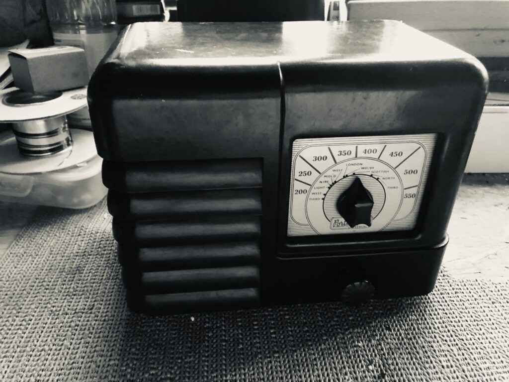 Portadyne Universal radio from 1953